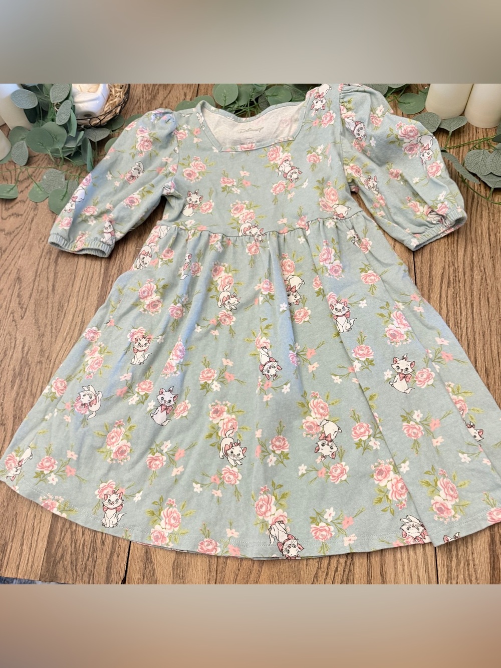Disney Mint Green Floral Dress Pink Roses and Character Motifs Girls Sz 8 EE